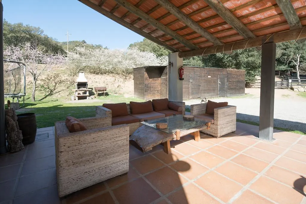 Masia Can Pau De La Rosa Guest House Canyamas Spain