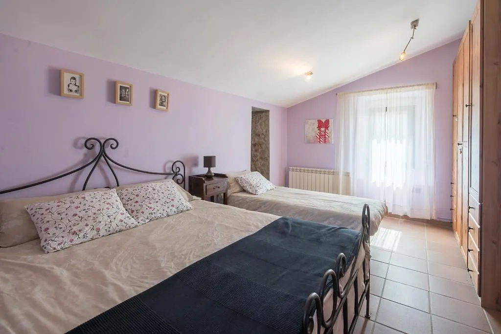 Masia Can Pau De La Rosa Guest House Canyamas Spain