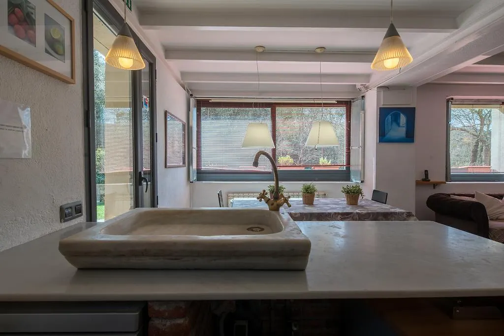 Masia Can Pau De La Rosa Guest House Canyamas